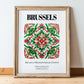 Brussels, België – Travel Wall Art, in wooden frame leaning on the floor